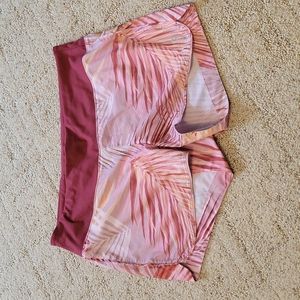 GapFit Maternity shorts